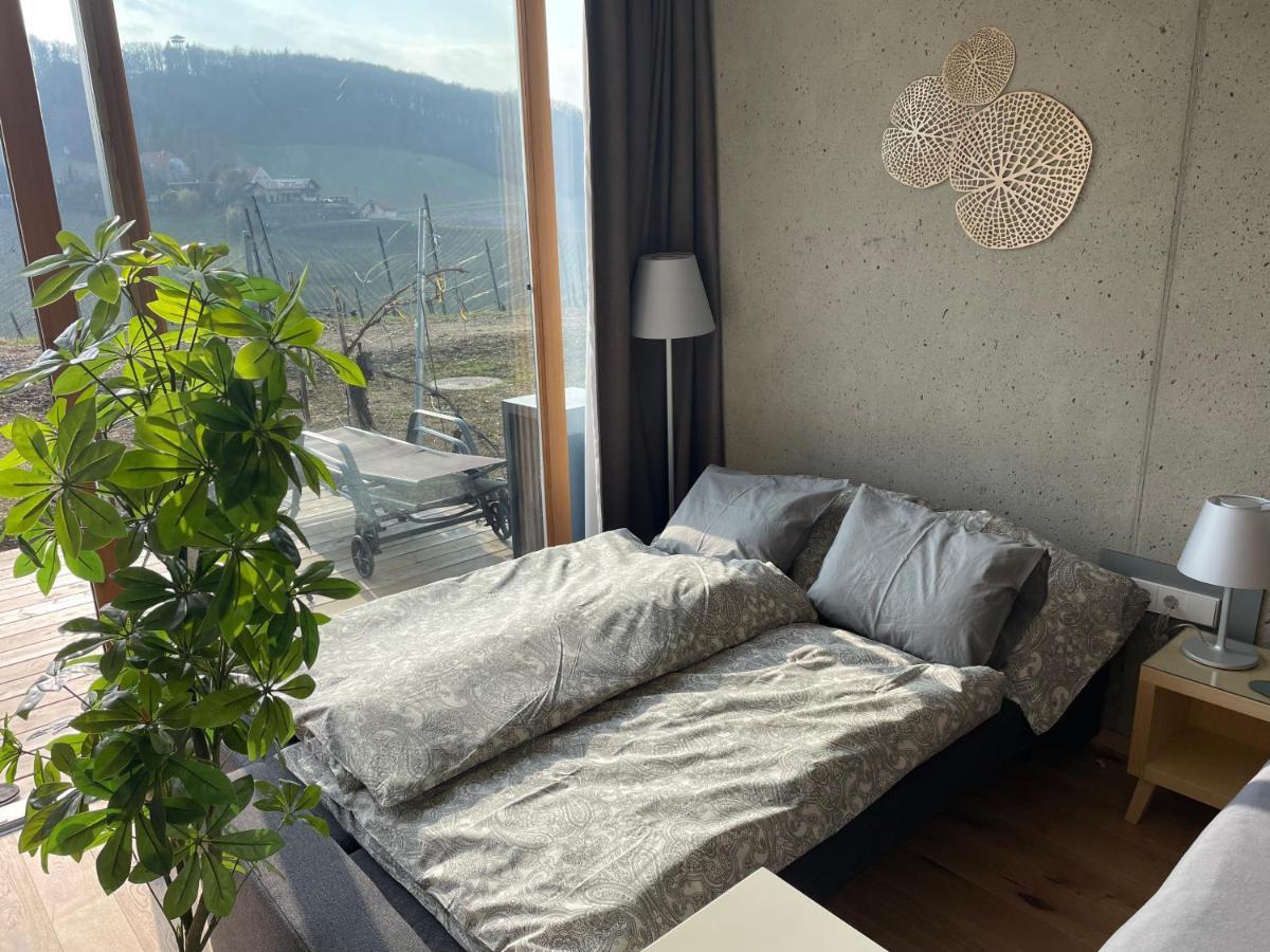 *Brandnew* Modernes Apartment In Den Weinbergen Mit Pool Und Sauna Spielfeld Buitenkant foto